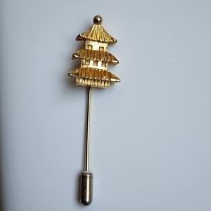 Vintage pagoda stick pin